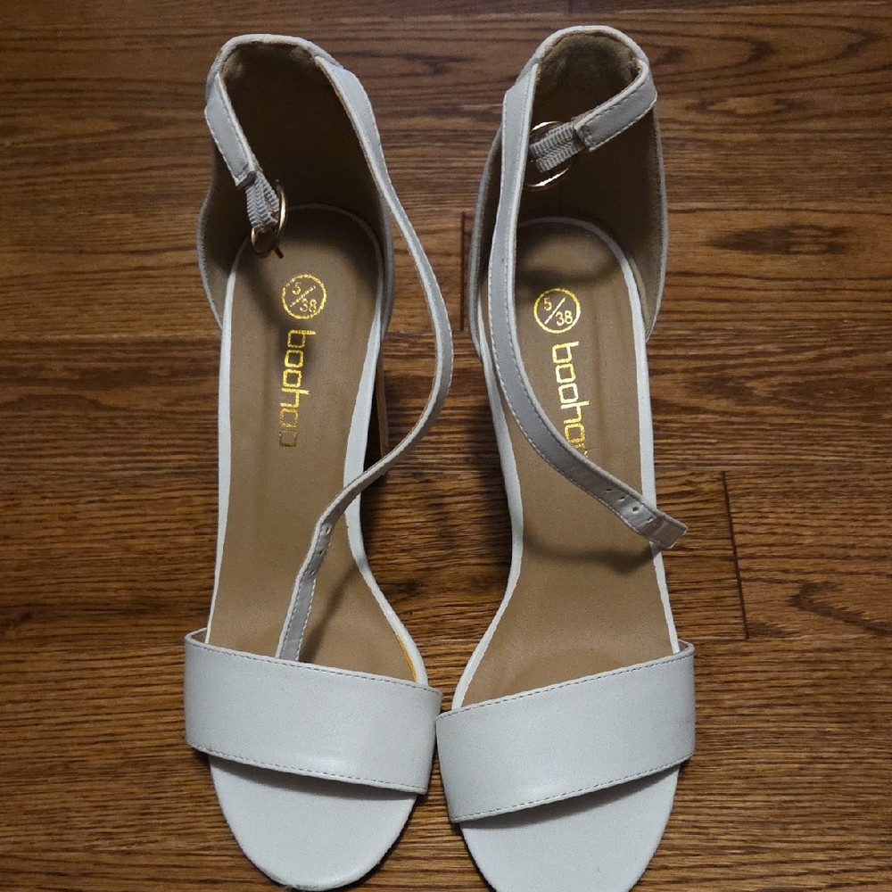 Boohoo Elegant White Heels